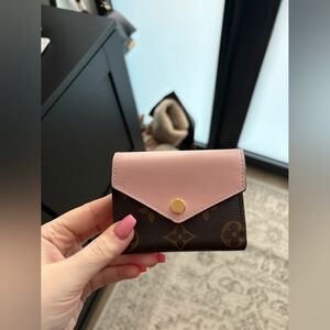 Louis Vuitton Zoé Wallet